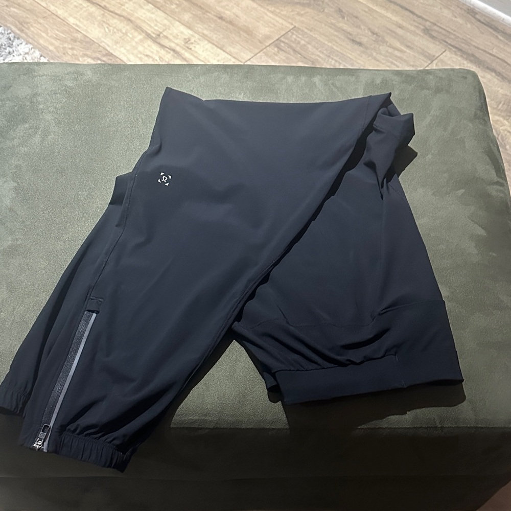 Men's Black Lululemon Surge Joggers